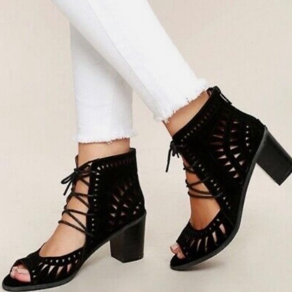 Tarita laser cut suede shoes size 7 - Picture 6 of 6